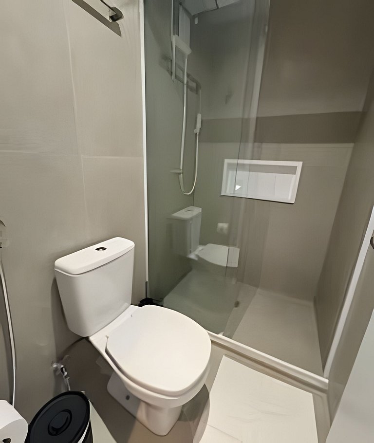Studio Moderno em Salvador c/ Rooftop Sensacional