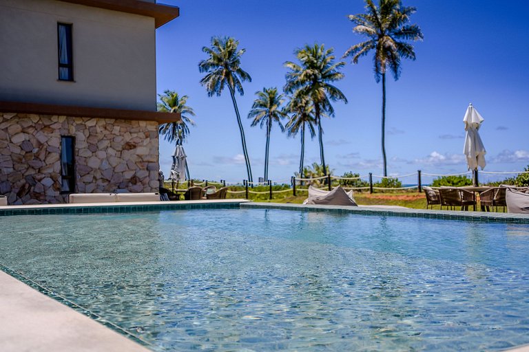 Seu Paraíso à Beira Mar em Alphaville de Guarajuba
