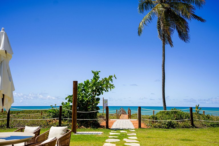 Seu Paraíso à Beira Mar em Alphaville de Guarajuba