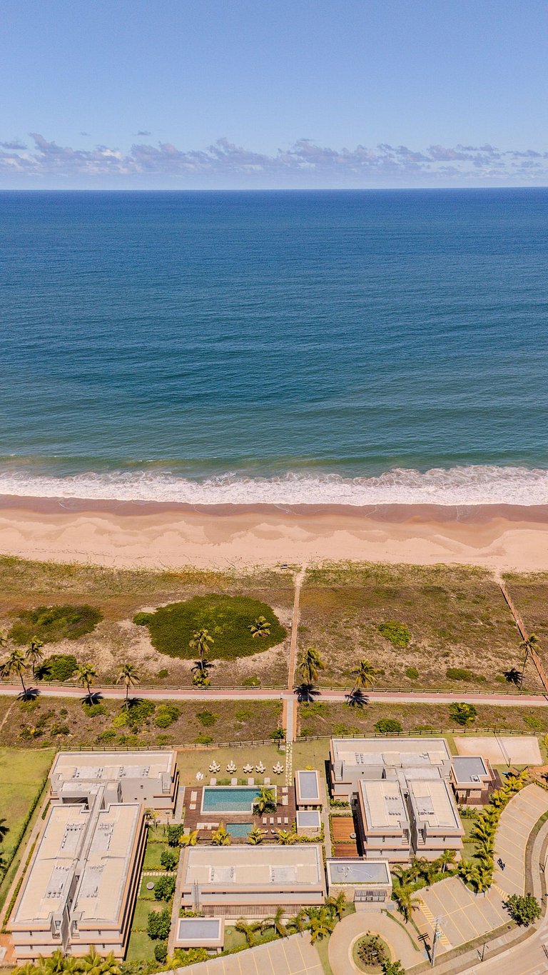 Seu Paraíso à Beira Mar em Alphaville de Guarajuba