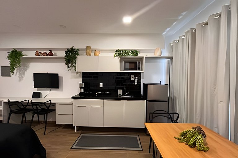 Studio Completo - Conforto e Ótima Localização