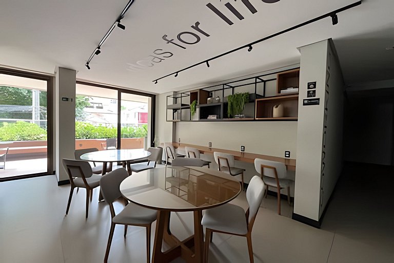 Studio Completo - Conforto e Ótima Localização